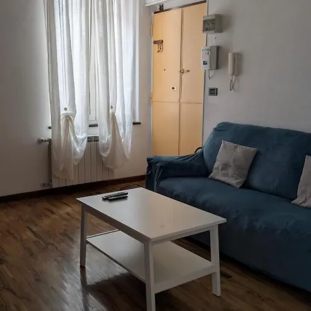 Varni 14 * Genua