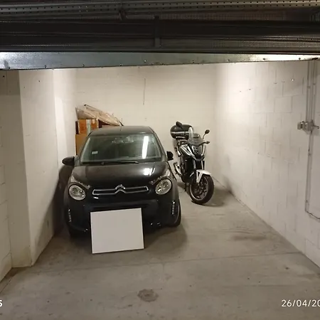Varni 14 Genua